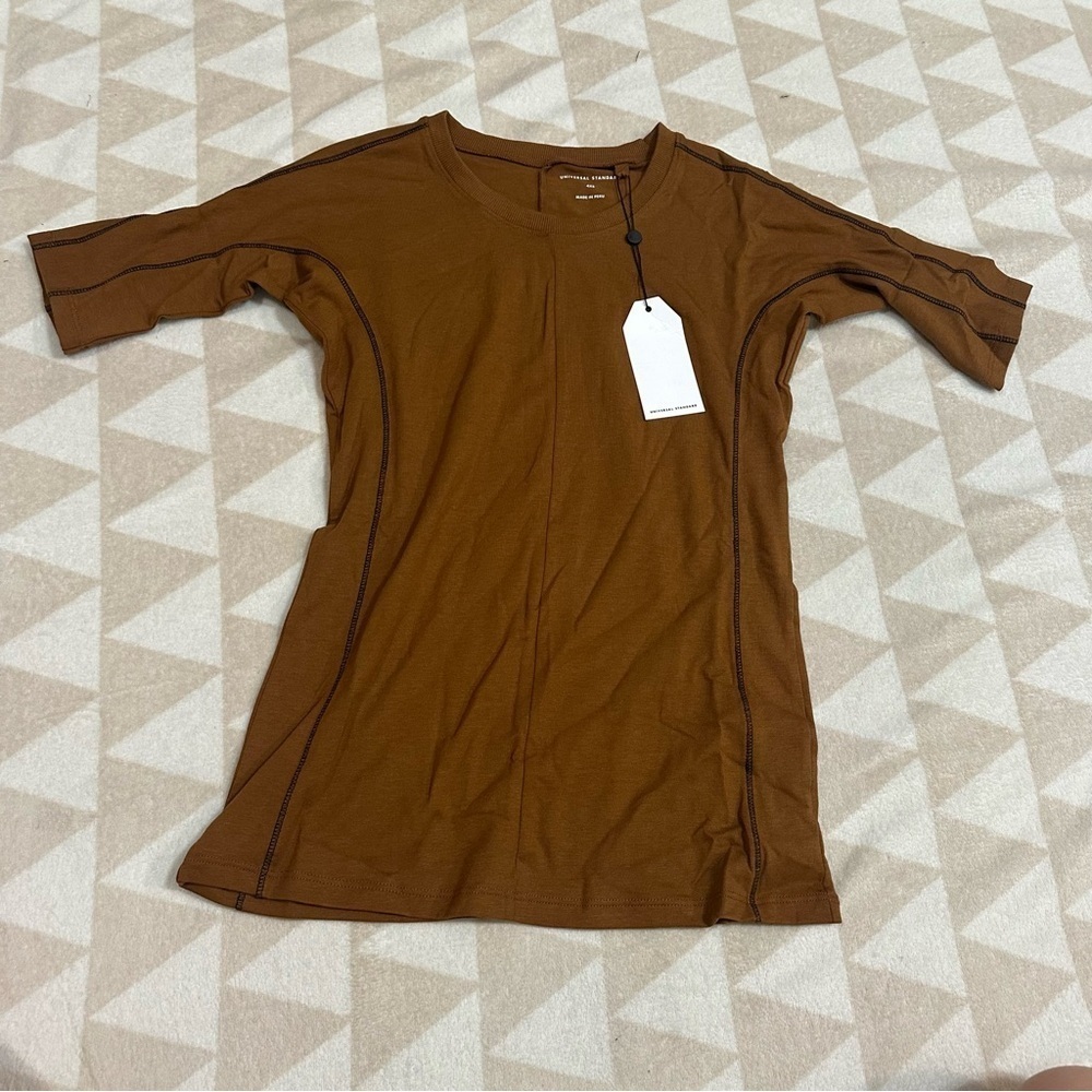 Universal standard echo short sleeve contrast stitch top